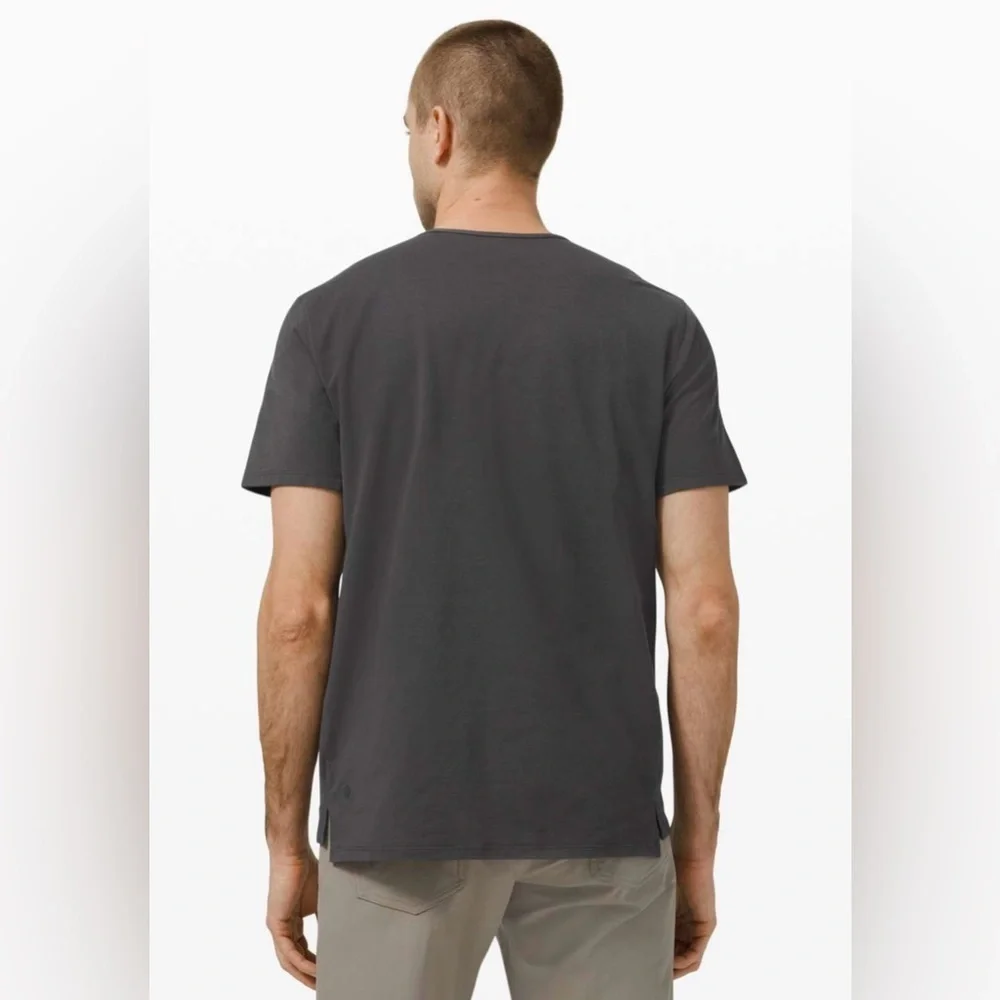 Lululemon Chest Pocket Relaxed Fit Tee Size M